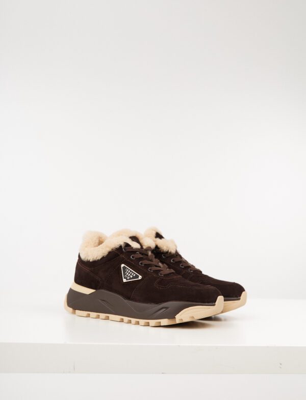 Полуботинки типа кроссовых женские